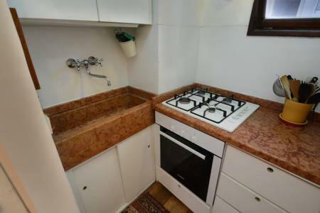 Ca' Correggio Appartement *