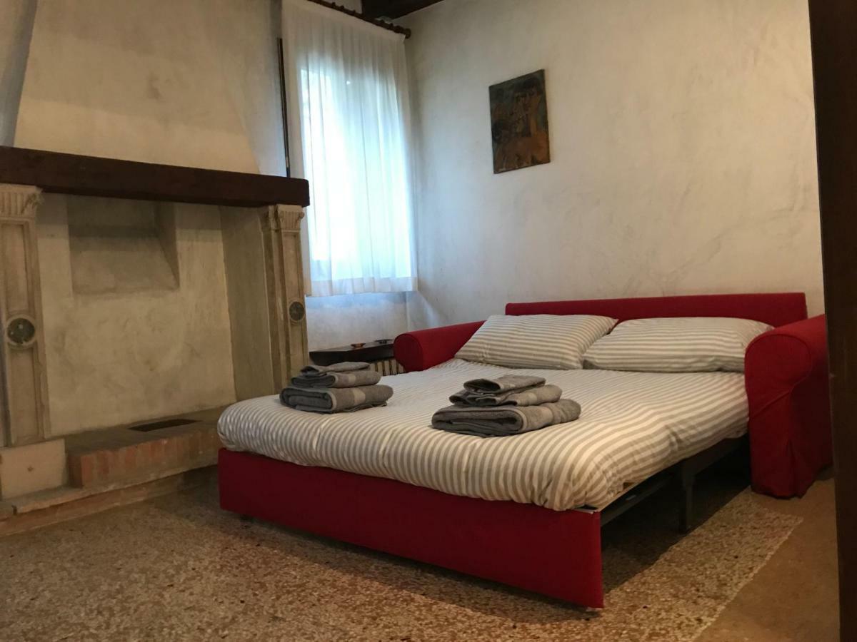 Palazzo Grassi And Accademia Bridge Superb House Apartment Venice