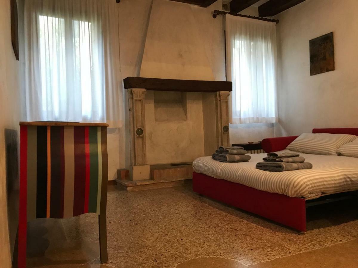 Palazzo Grassi And Accademia Bridge Superb House Apartment Venice