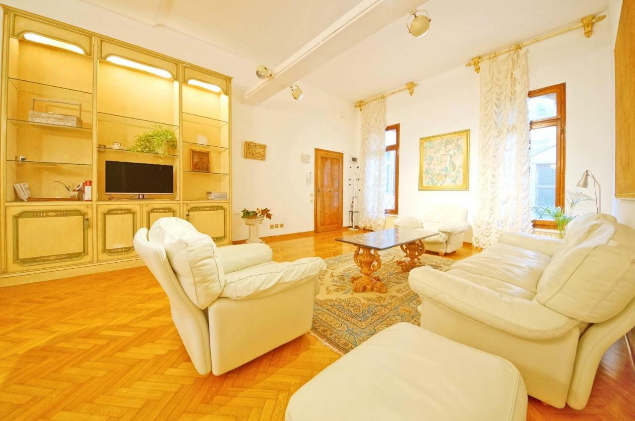 Dolcevita N 287 *