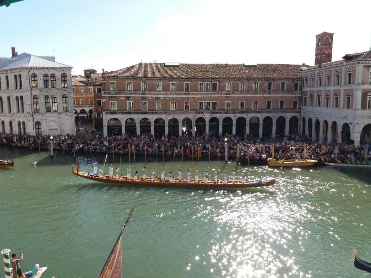 Casa Cattaneo Grand Canal View Apartment