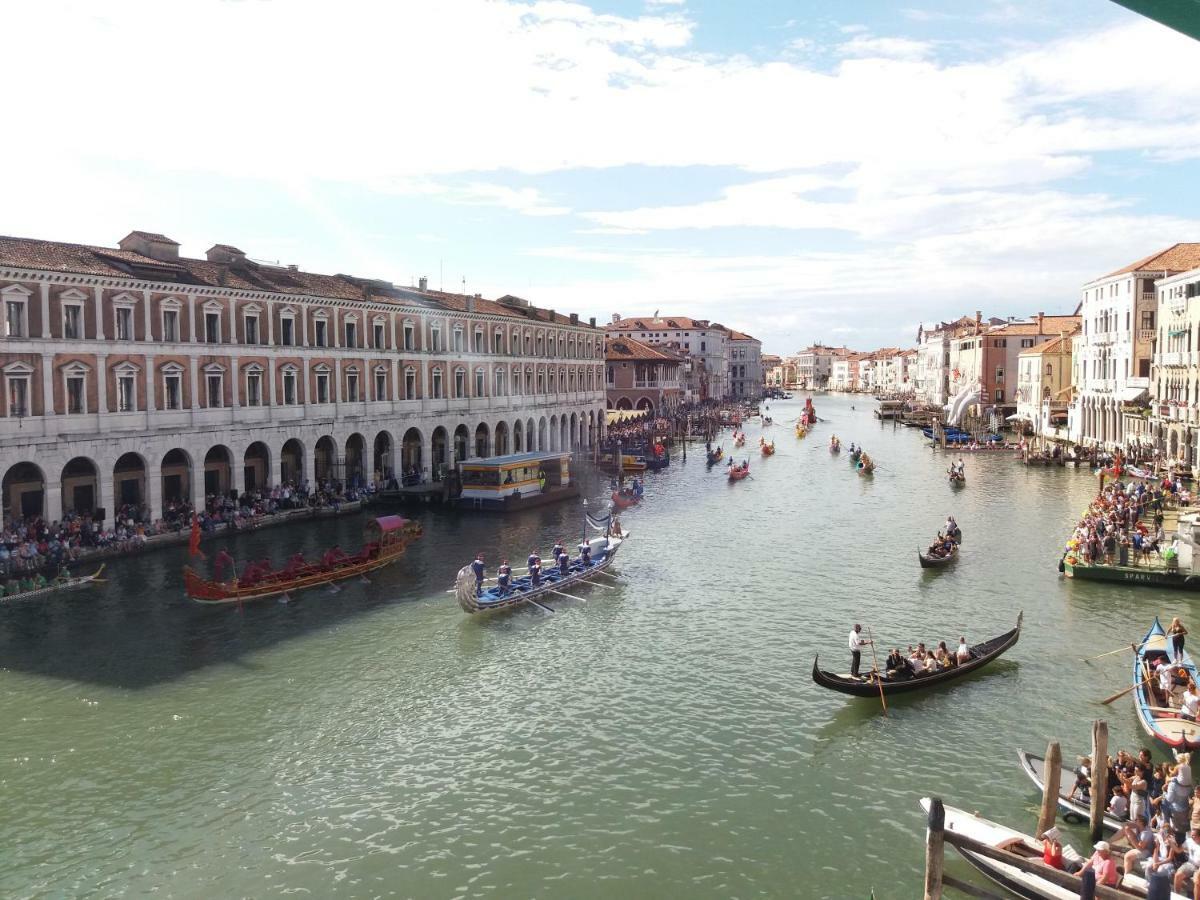 Casa Cattaneo Grand Canal View Apartment