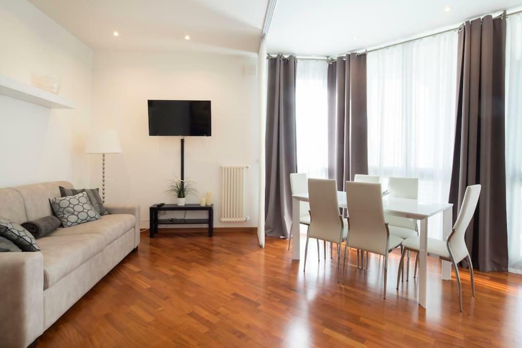 Appartement Modern Sunny In Residental Area *