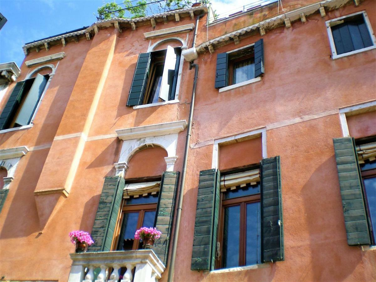 A Venetian Appartement *