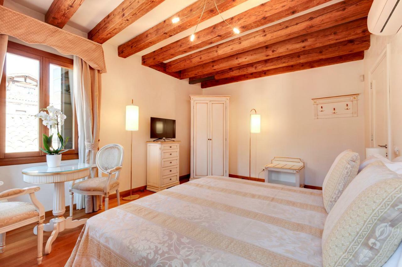 Nikki House * Venise