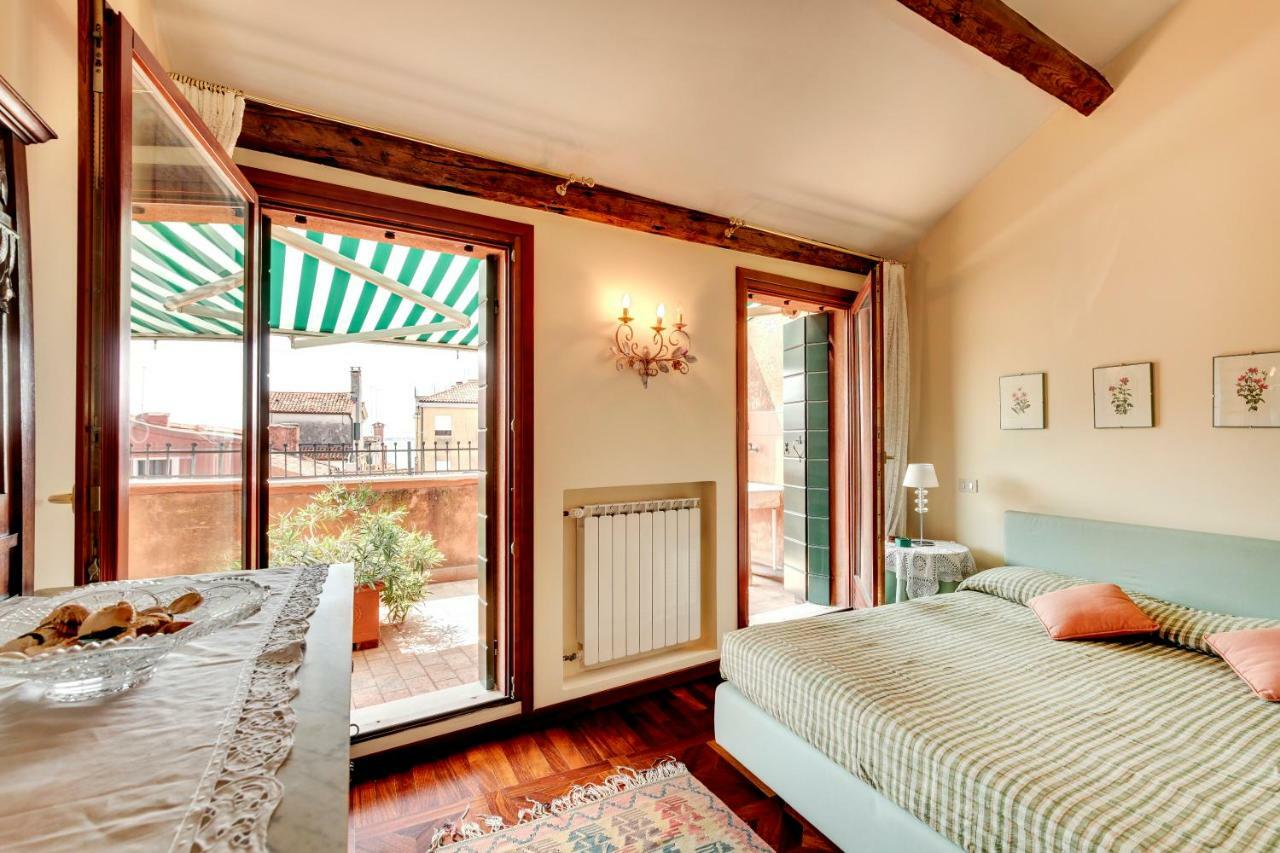 Biennale Terrace Apt Venice