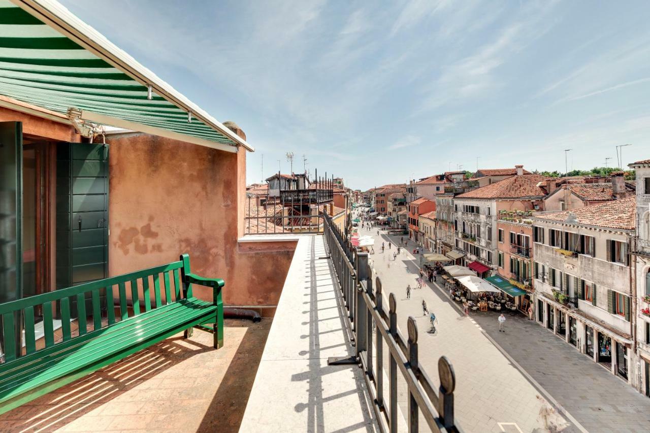 Biennale Terrace Apt * Venice