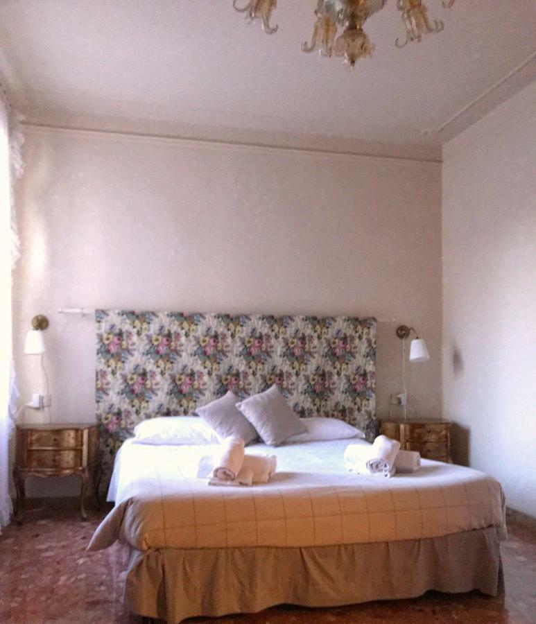 Molly * Venise