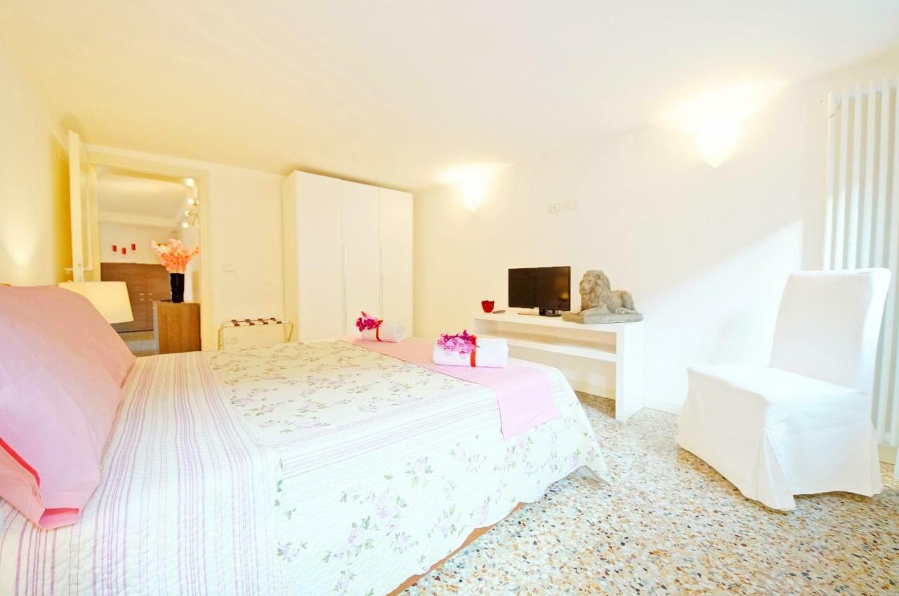 Appartement Sant'aponal Rialto *