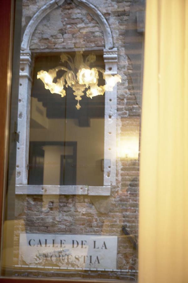 Family Three Minutes From San Marco Square, Apartment Venedig
