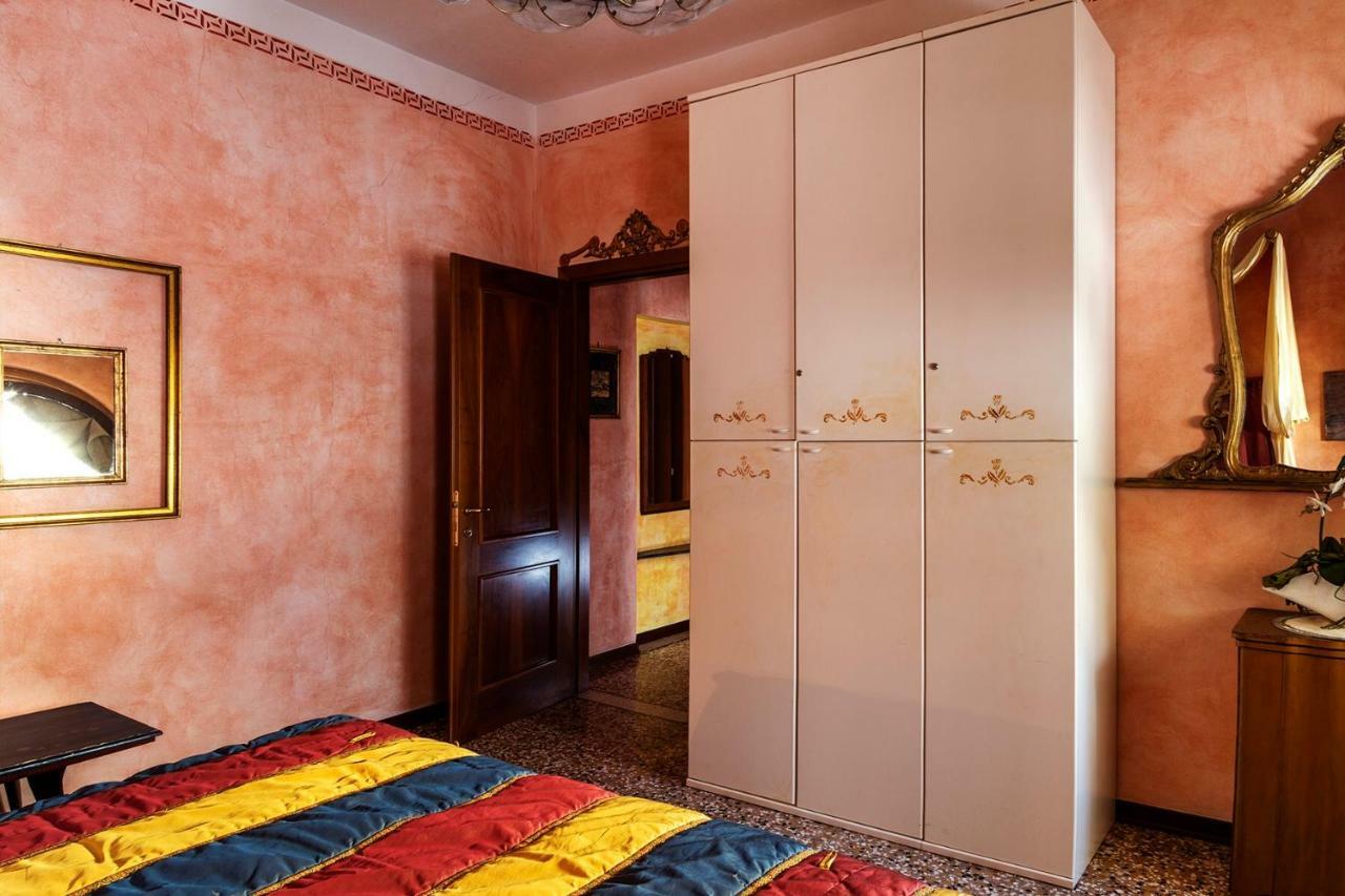 Ca' Zora - Contemporary & Barock House