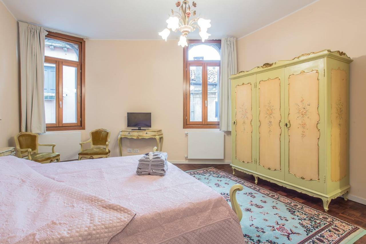 Ca De Le Colonnette - St Marks Square Apartment