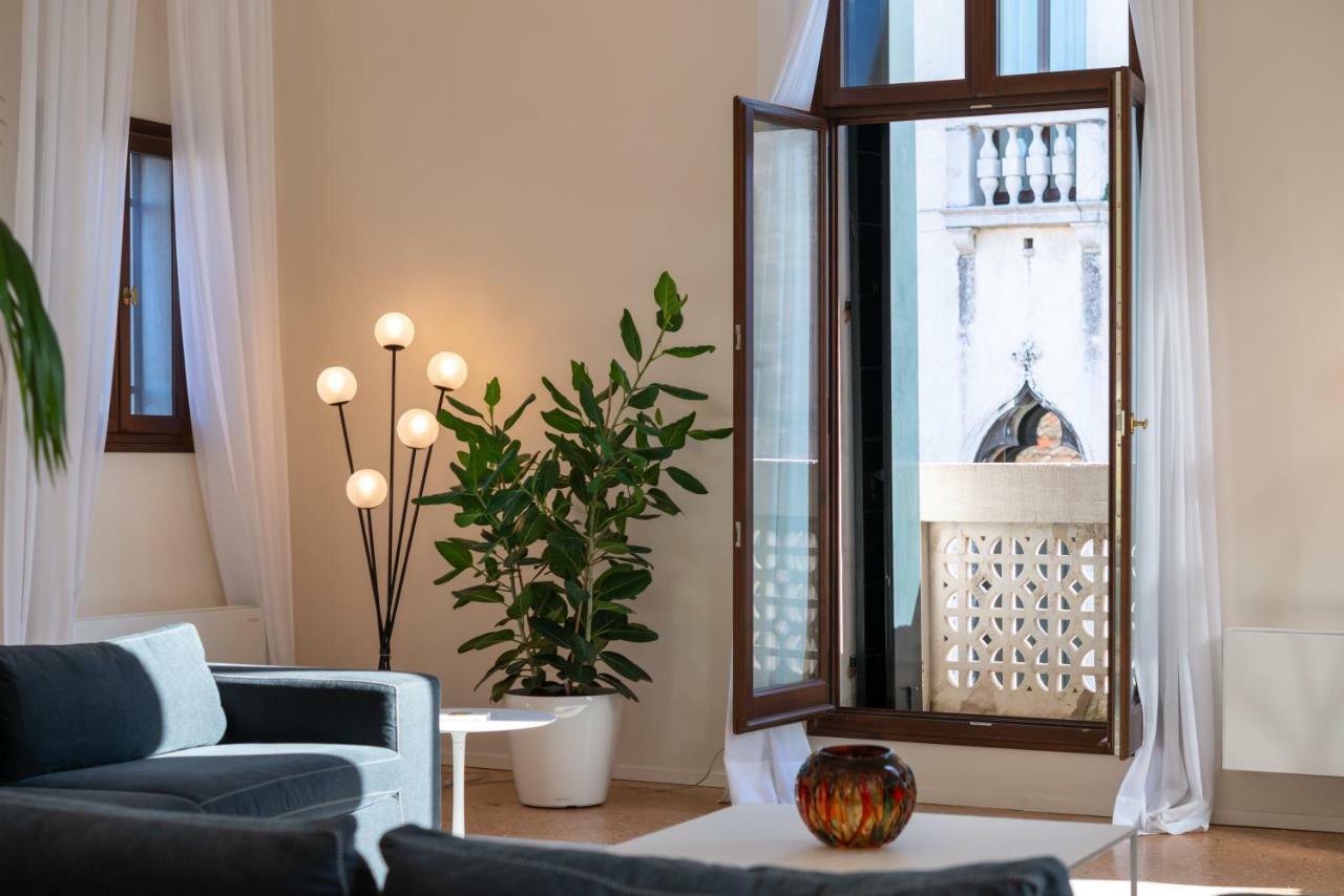 Appartamento Palazzo Vendramin Costa *