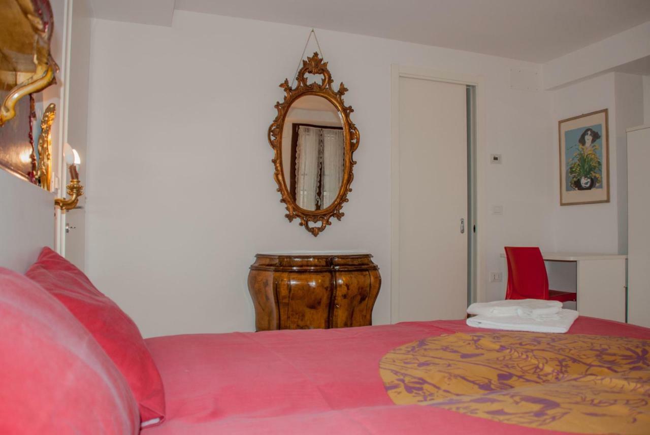 Ca' Priuli 1 * Venise