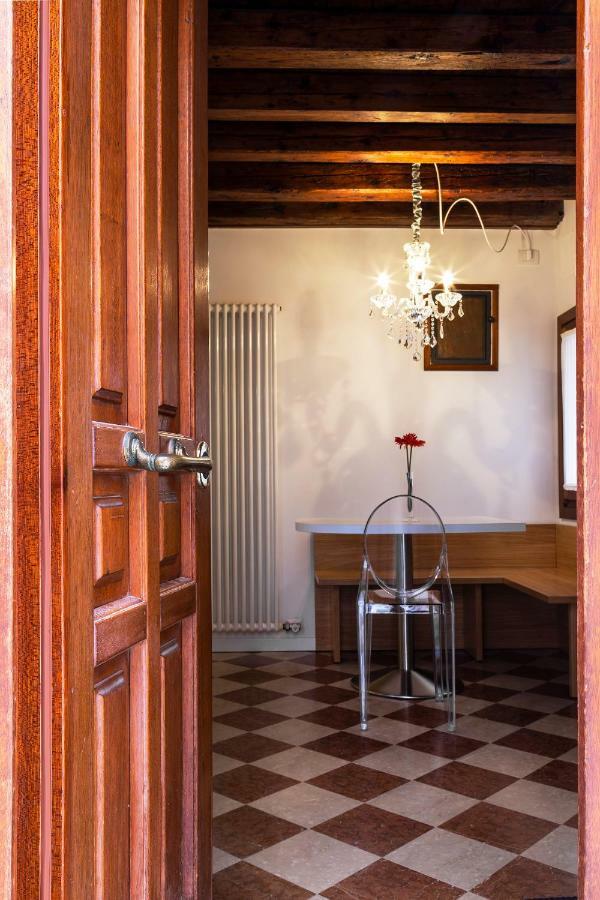 Appartamento Antico Caminetto Biennale