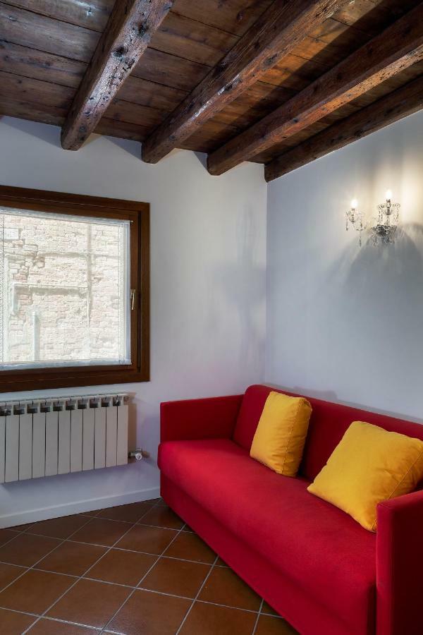 Antico Caminetto Biennale Appartamento *