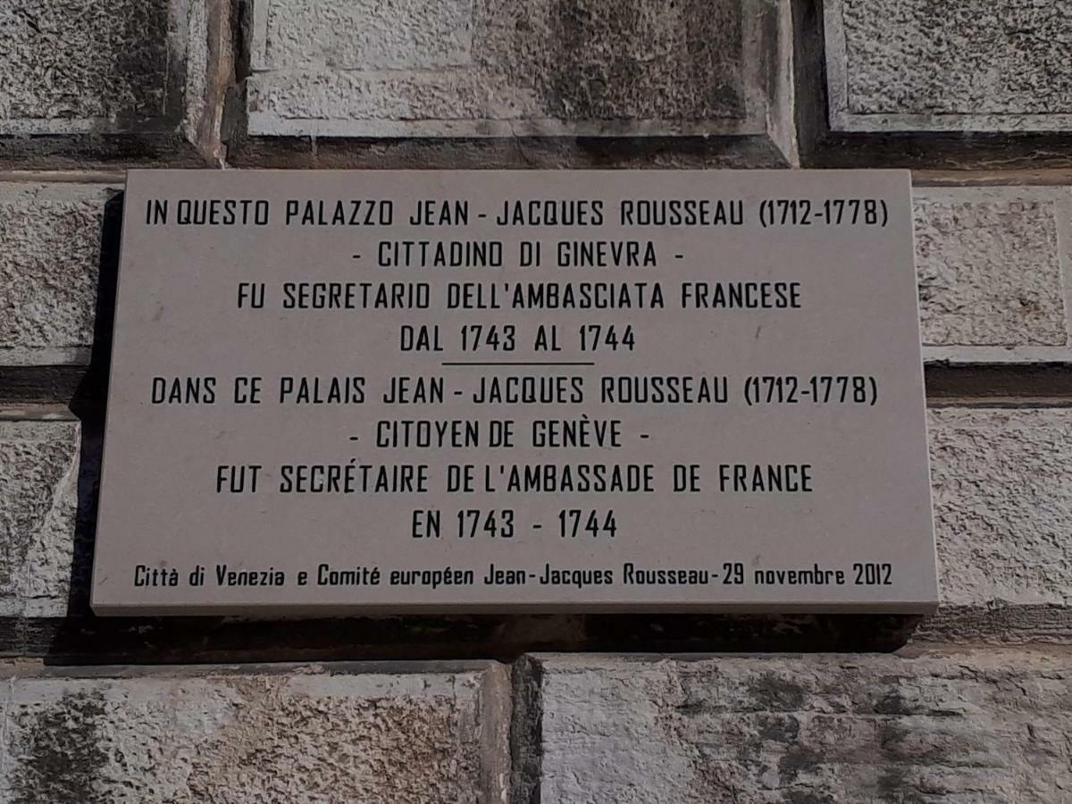 Rousseau's Appartement