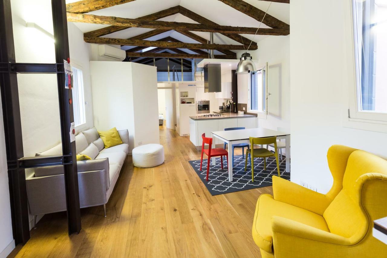Loft In *