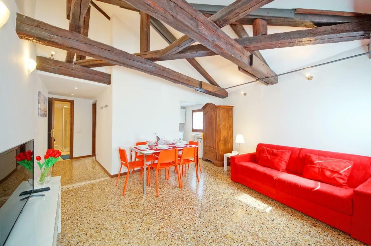Terrace Apartment *