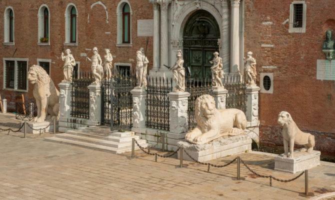 White Ca' Arsenale * Venise