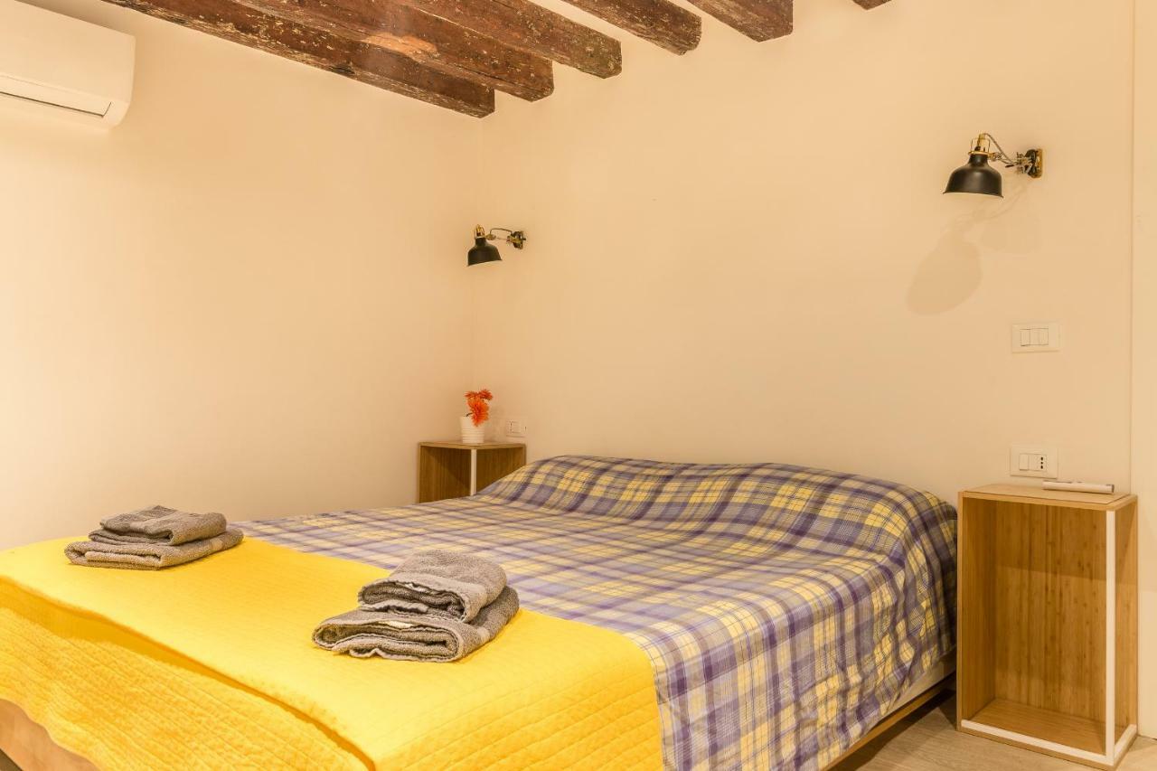 Apartment Ramo Delle Moschette
