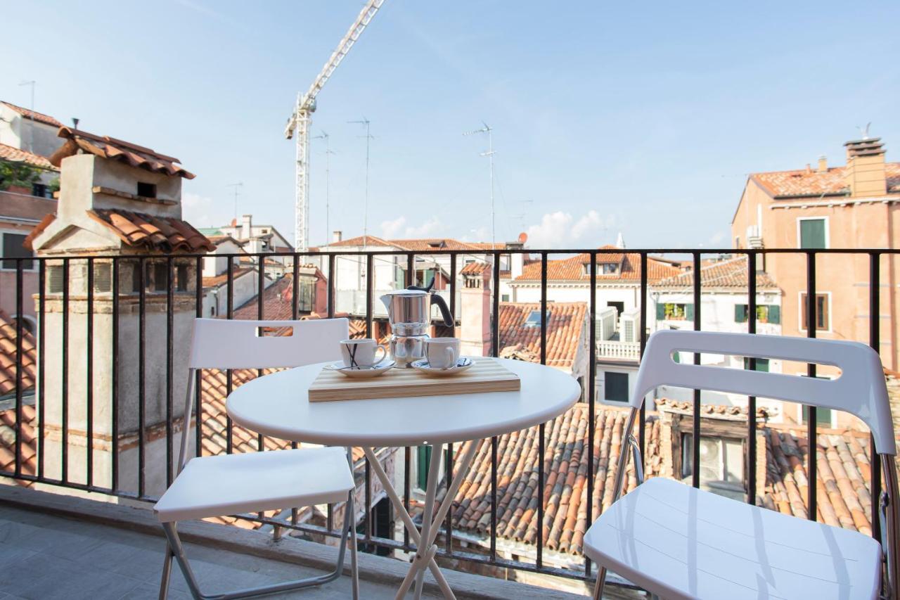 Luxury Terrace View Of San Marco Venezia