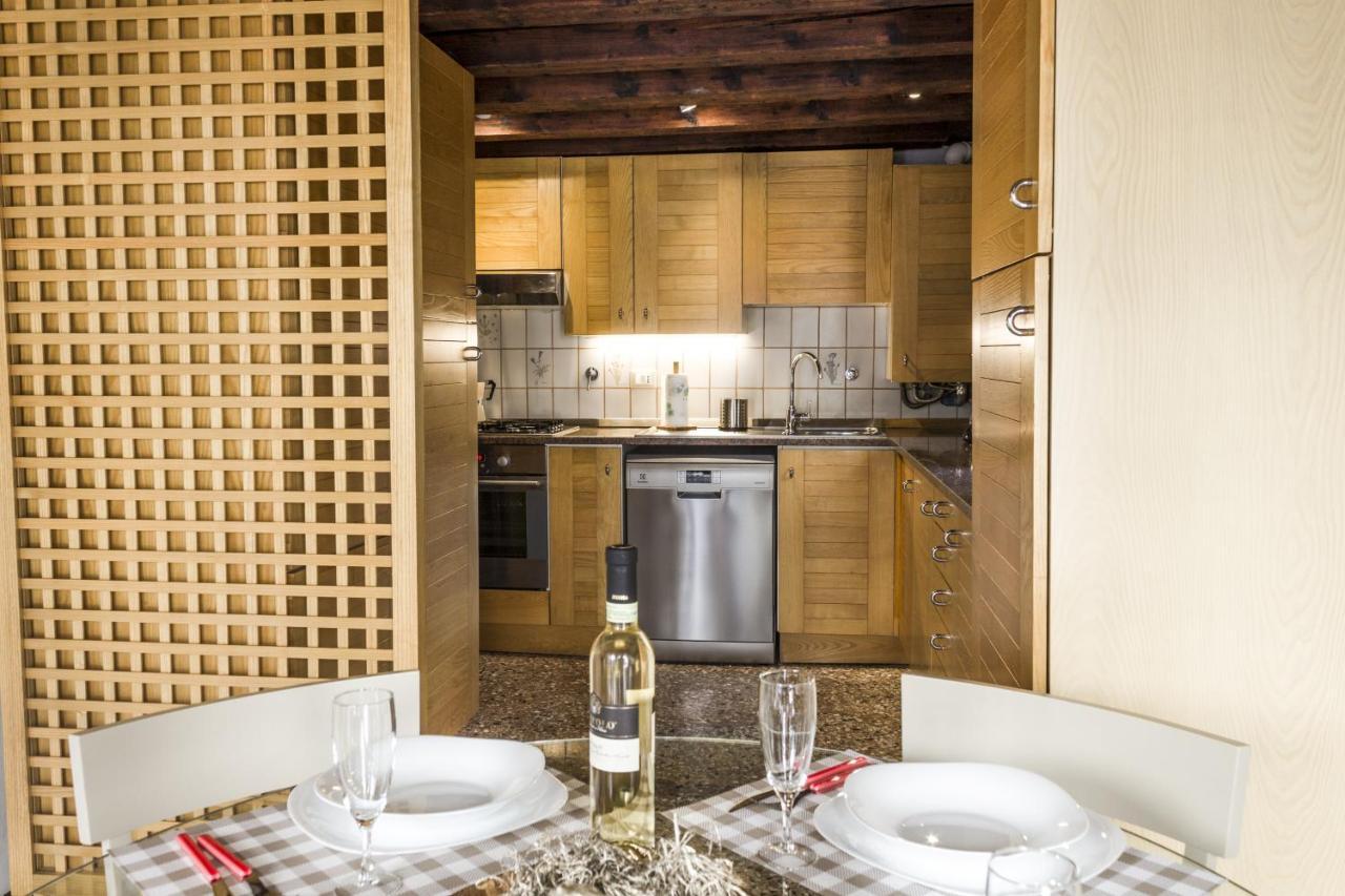 Apartment Rialto Corte Dei Sansoni Canal View By Wonderful Italy Venice