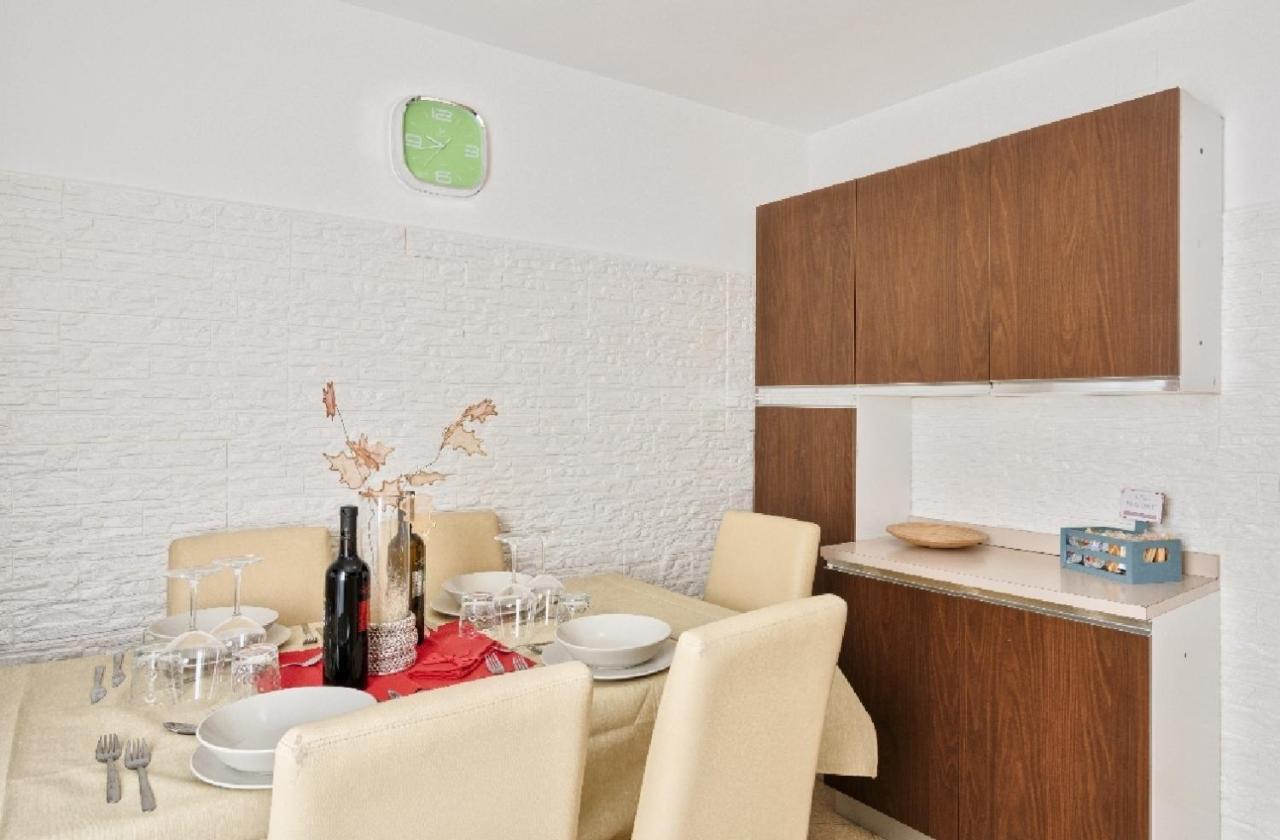 Casa Alyssa Apartment