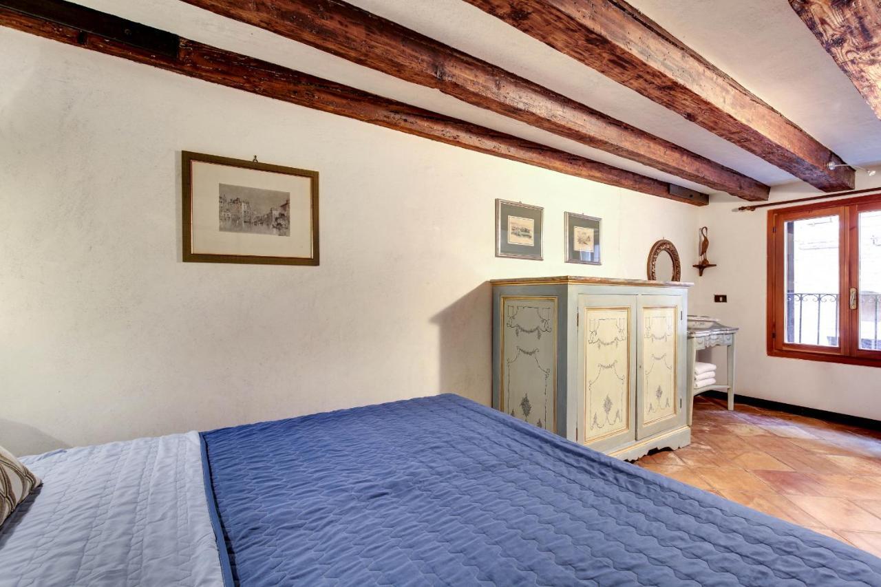Apartment Canal View In Rialto By Wonderful Italy