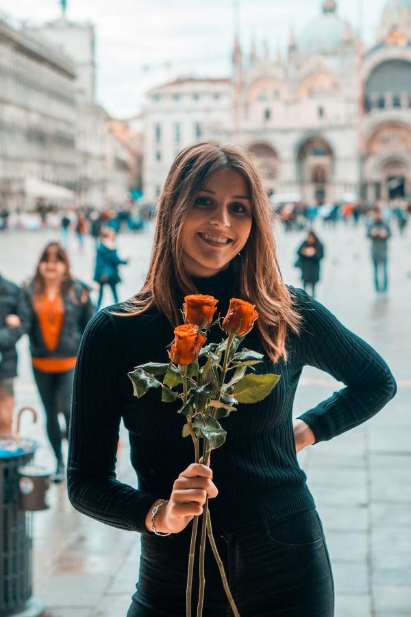 Elegant Terrace Near Piazza San Marco Last Floor No Lift Apartment Venedig
