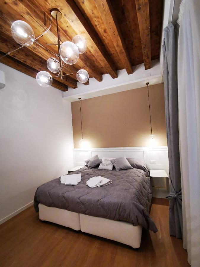 Deluxe 3 Bedrooom Flat In Rialto Appartement