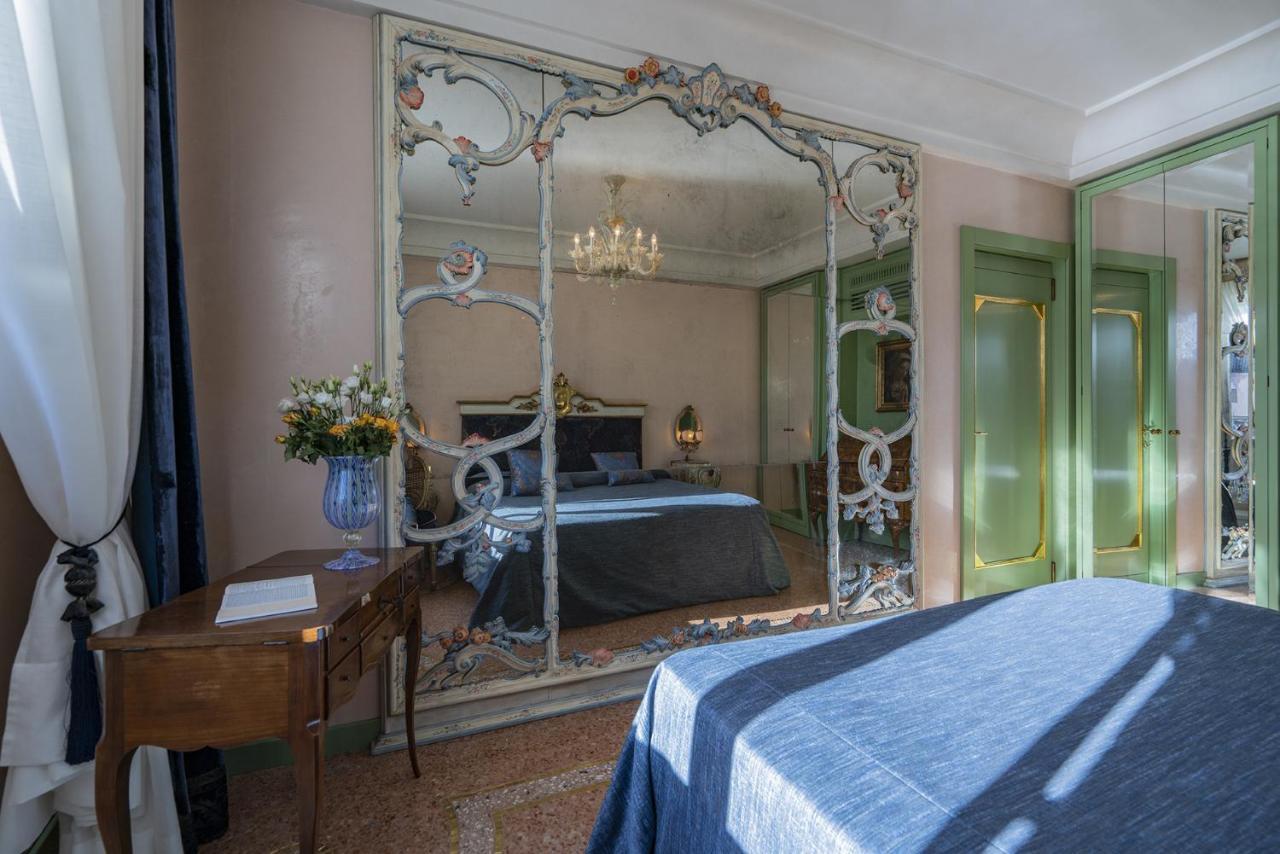 Ca' Degli Specchi Grand Canal Apartment Venedig