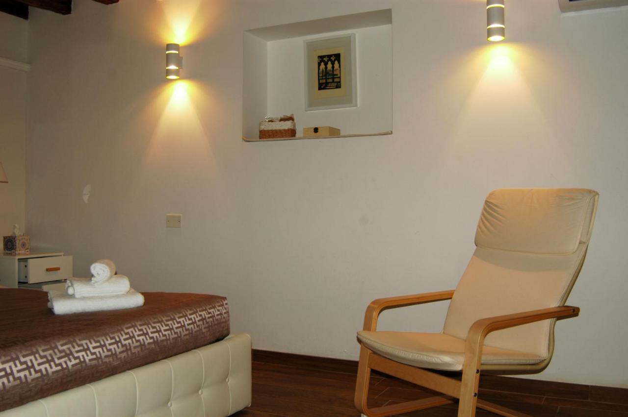 Affittacamere Casa Giardini 2*