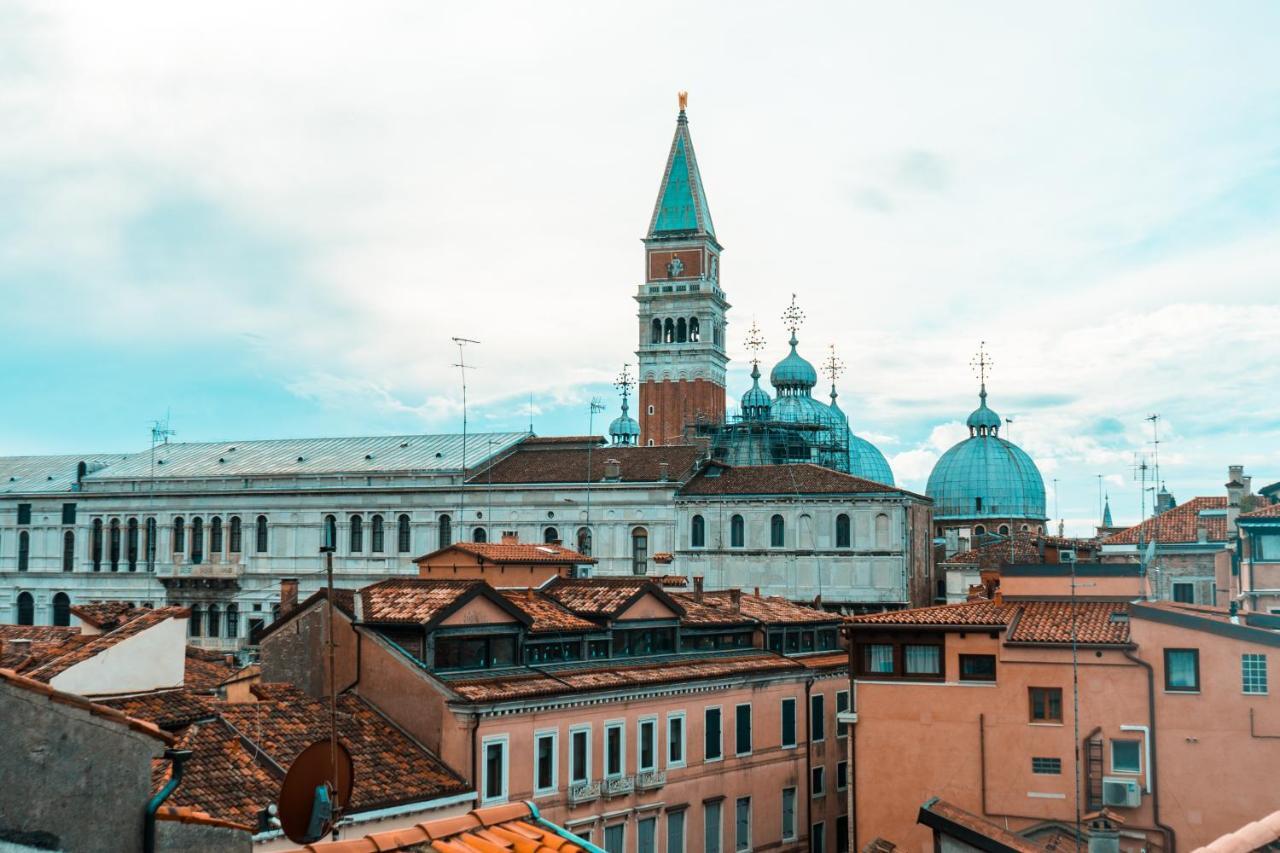Elegant Terrace Near Piazza San Marco Last Floor No Lift Apartment *