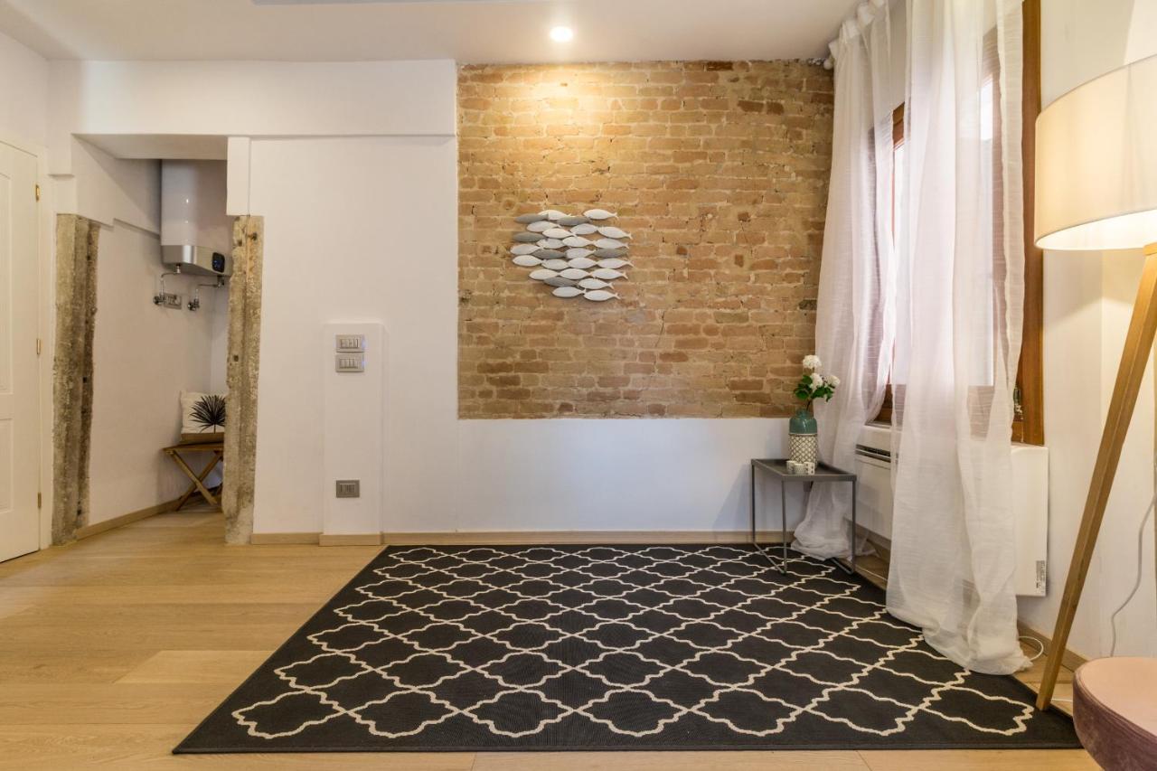 - Biennale 1 - 2 - 3 Apartment Venedig