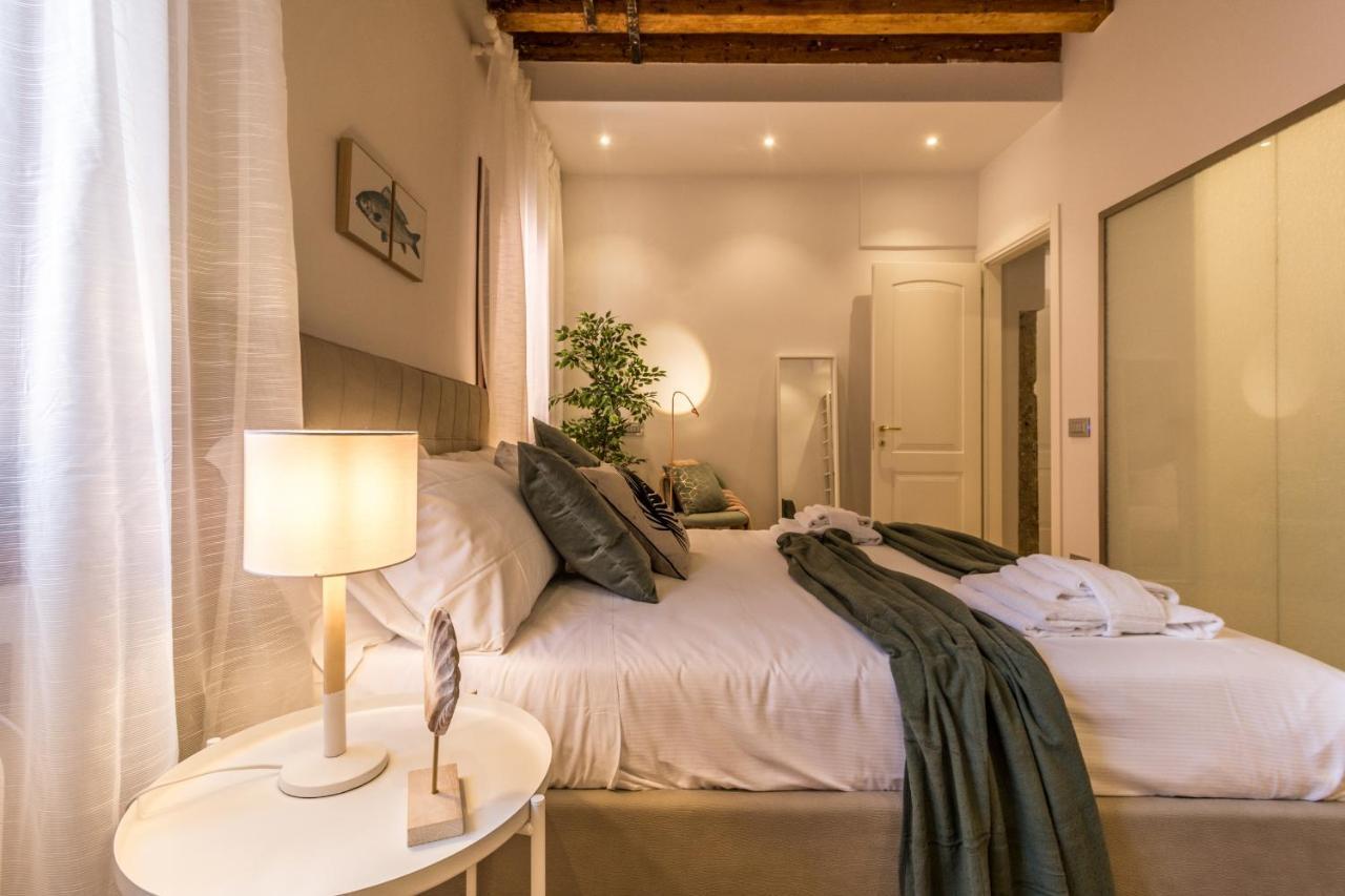 - Biennale 1 - 2 - 3 Apartment Venice