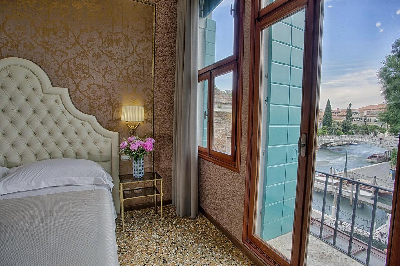 Hotel Santa Chiara 4*