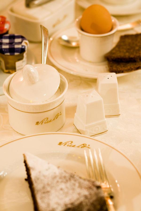 Vivaldi Hotel