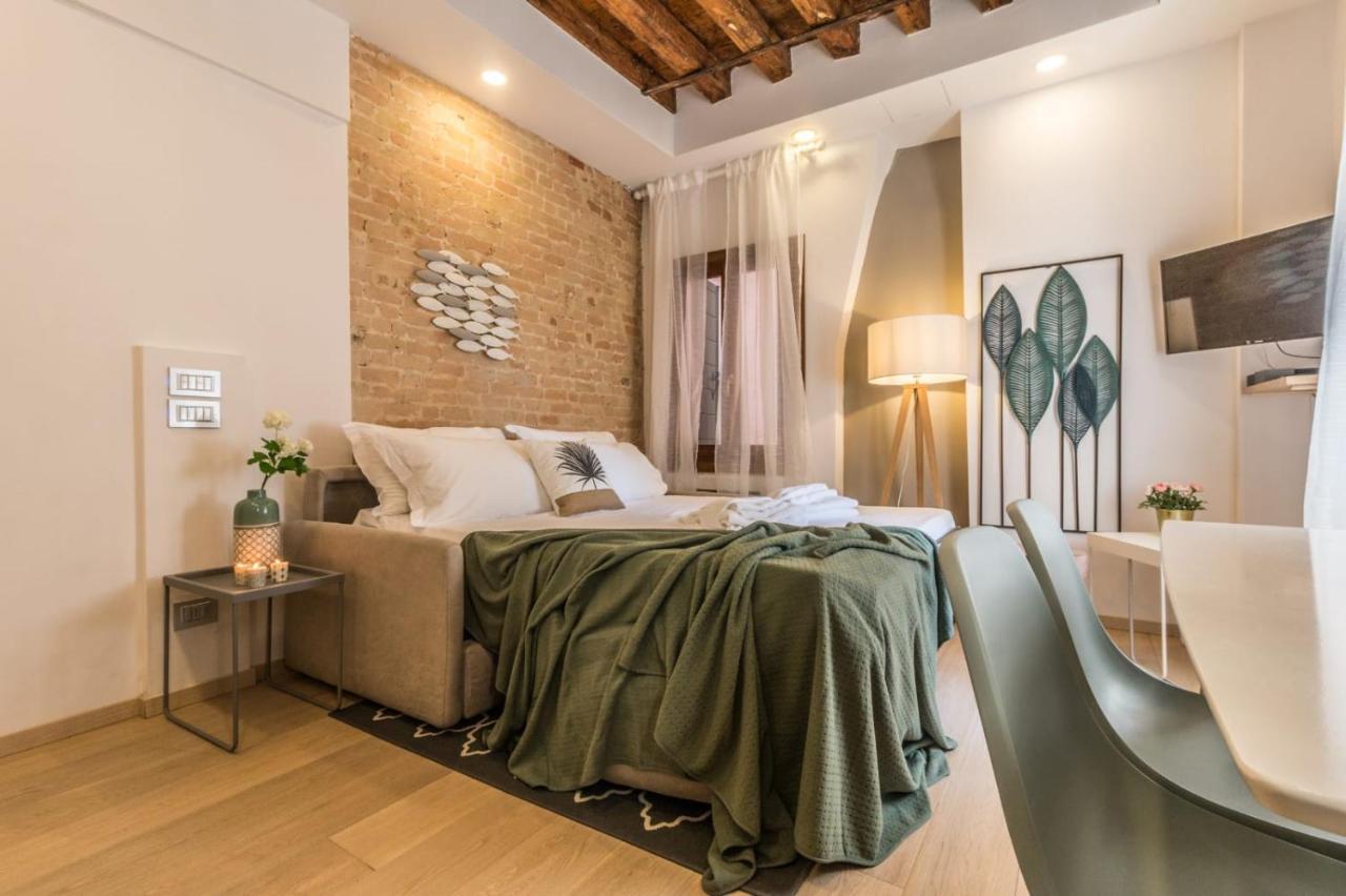 Apartment - Biennale 1 - 2 - 3 *