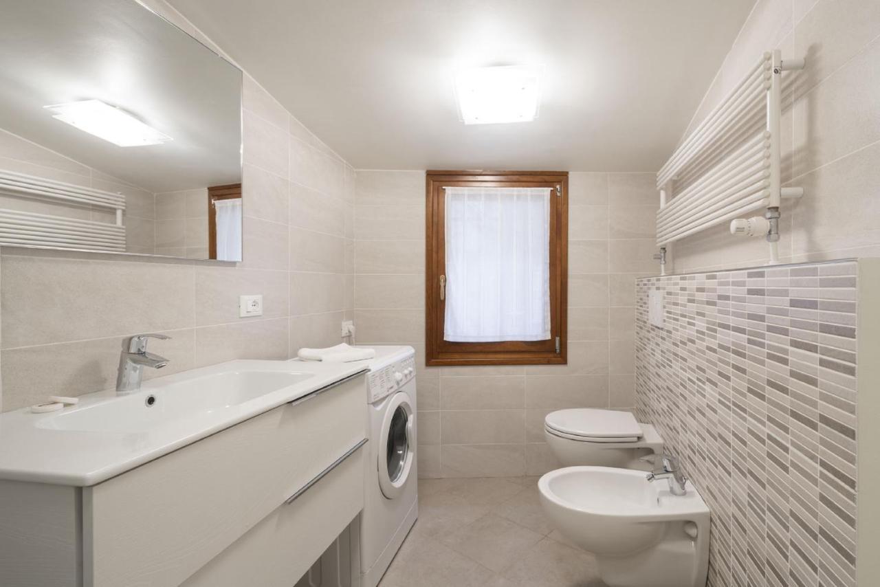 Apartment In San Marco With Canal View By Wonderful Italy