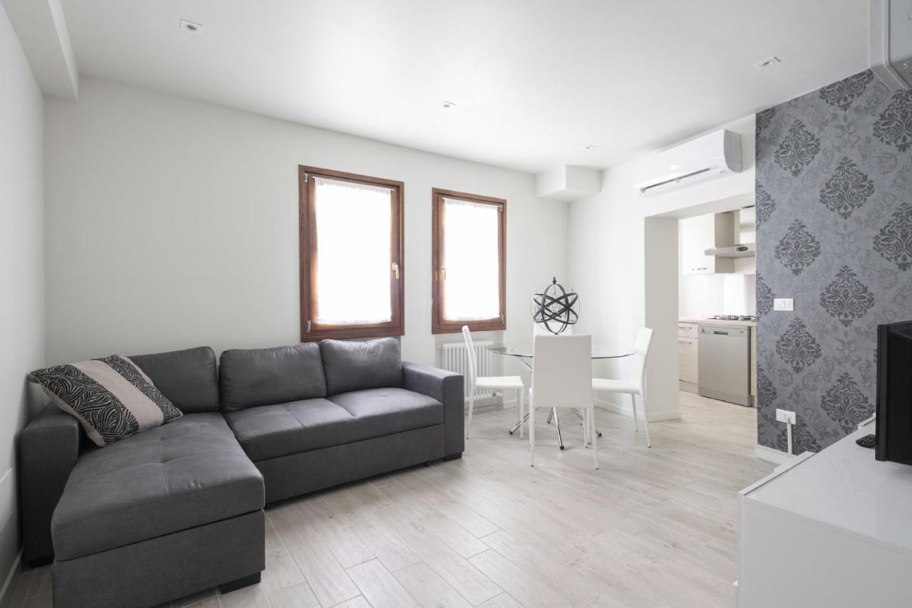 Apartment In San Marco With Canal View By Wonderful Italy *