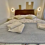 Suite House New Apartments Wi Fi Venice Island