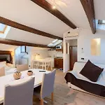 Cozy Attico dei Furlani up 4 persons, WIFI&A/C