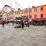 Ca\' Della Corte Lucatella Piazza S.Marco
