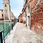 Suite Ca’ Della Tana