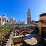 Relais Piazza San Marco