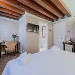 Relais Piazza San Marco