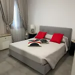 Venice Apartment With Private Courtyard