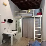 Ca Giardini Apartments in Biennale by Bricola Apartments