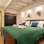 Rialto Green Design Apartment
